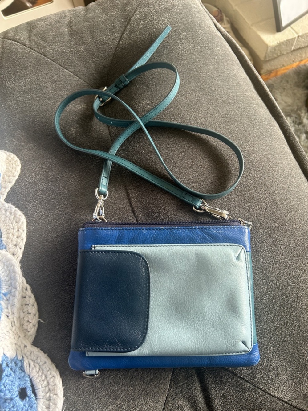 📱 RFID Leather Crossbody Phone Case Bag